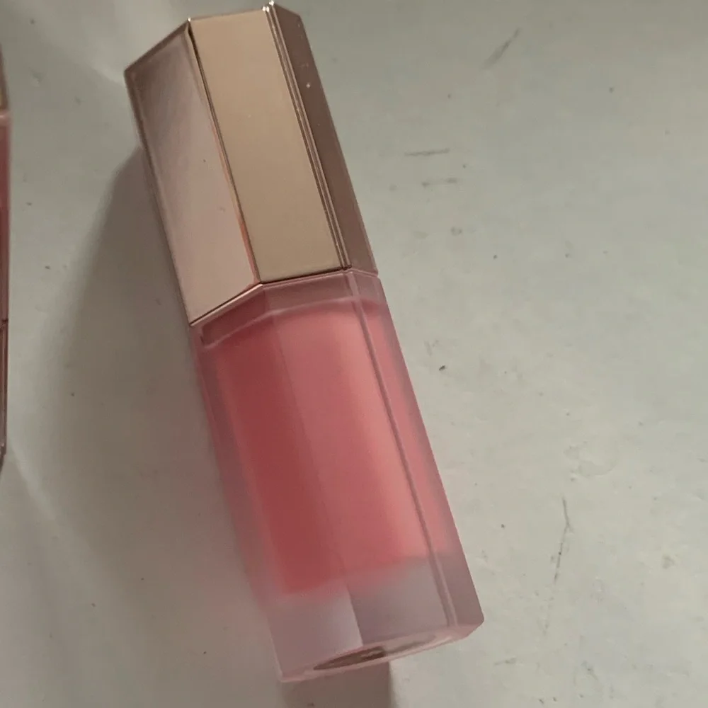 LANCÔME Skin IDOLE plumps cheeks, Blush - Soft Pink shade, 10 pink OH La La